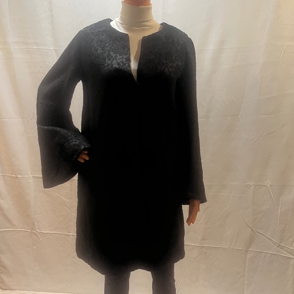 Leon Max Limited Edition black coat